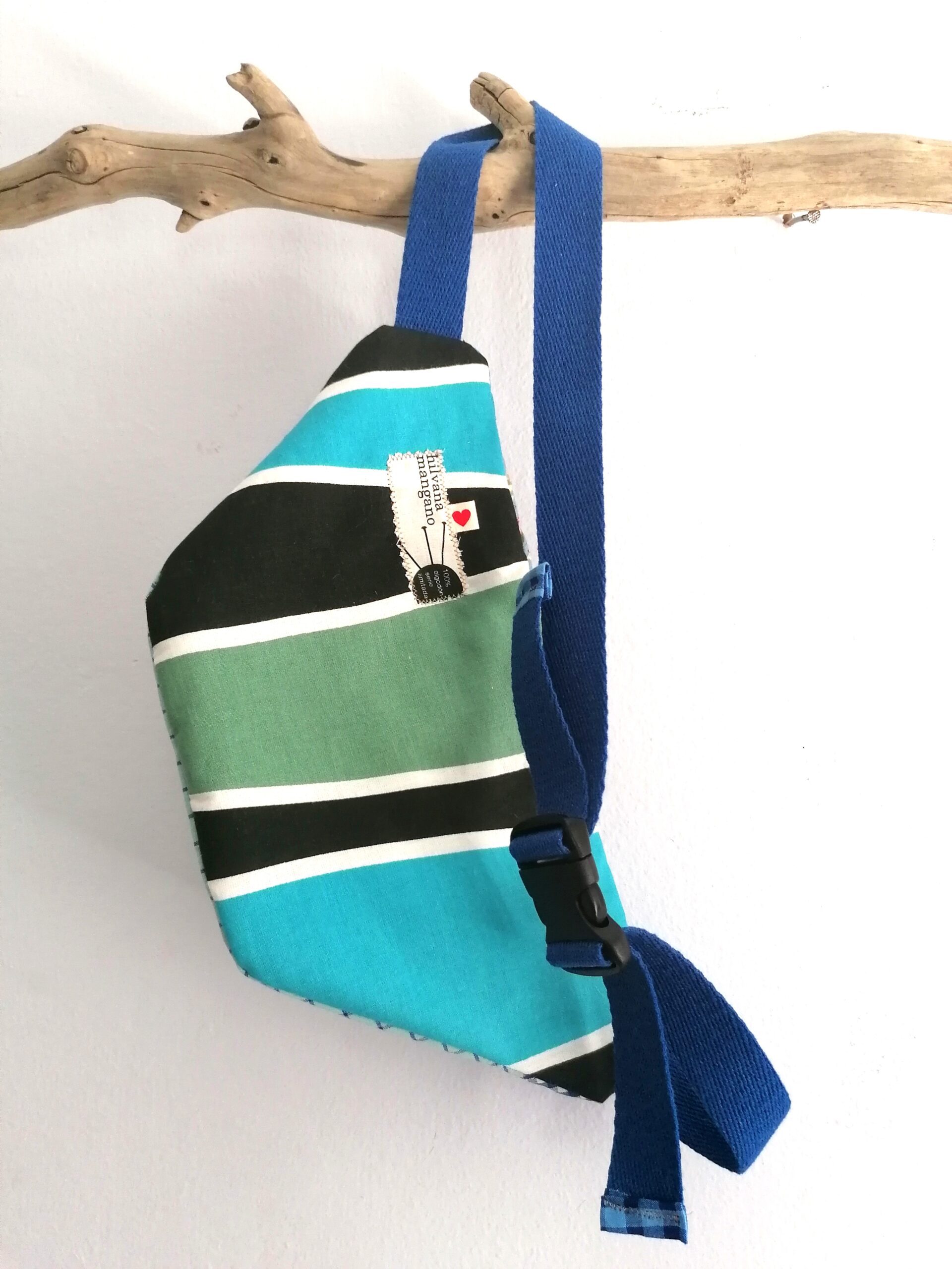 Riñonera de flores y cuadritos - Imagen 2